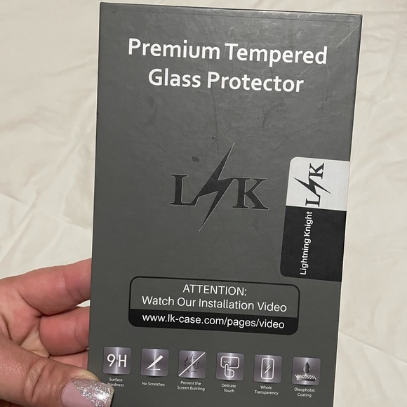 iPhone XR screen protector - Picture 2 of 3